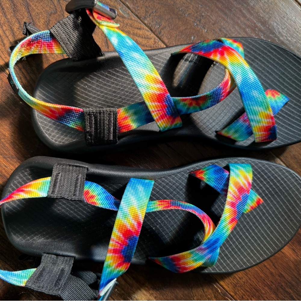 Chaco Women's Tie-Dye Sandals size 9 womens.